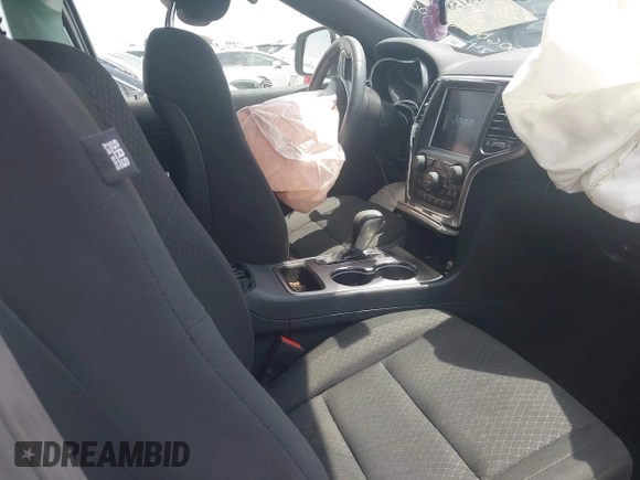 ✅ 2018 Jeep Grand Cherokee Laredo • VIN: 1C4RJEAG8JC513624 • Lot: 42581587. Wystawiony na IAAI z przebiegiem 89 216 mil. Bezpłatny archiwum sprzedaży aukcyjnych z USA i szczegółowy raport historii pojazdu na DreamBid. Zdjęcie 5.