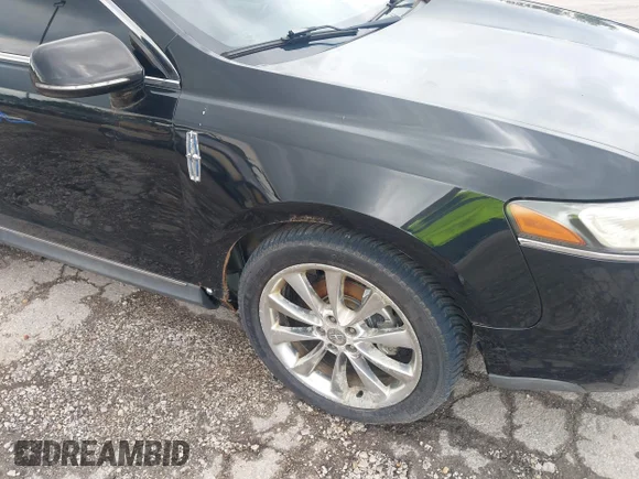 ✅ 2010 Lincoln MKT EcoBoost • VIN: 2LMHJ5AT7ABJ06645 • Lot: 45323021. Listed on IAAI with 84,754 mi. Free auction sales archive from the USA and detailed vehicle history report at DreamBid. Image 6.