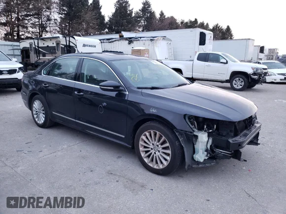 ✅ 2017 Volkswagen Passat SE • VIN: 1VWBT7A35HC079982 • Лот: 71862792. Опубликован ранее на Copart с пробегом 75 998 миль. Бесплатный доступ к архиву аукционных продаж из США и подробный отчёт об истории автомобиля на DreamBid. Изображение 4.