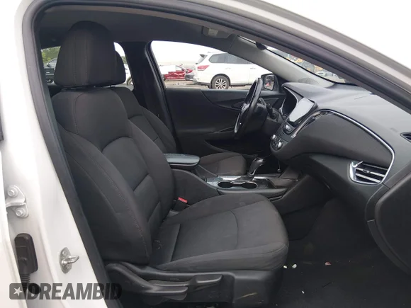 ✅ 2018 Chevrolet Malibu LT • VIN: 1G1ZD5ST4JF243799 • Lot: 45023152. Wystawiony na IAAI z przebiegiem 191 599 mil. Bezpłatny archiwum sprzedaży aukcyjnych z USA i szczegółowy raport historii pojazdu na DreamBid. Zdjęcie 5.
