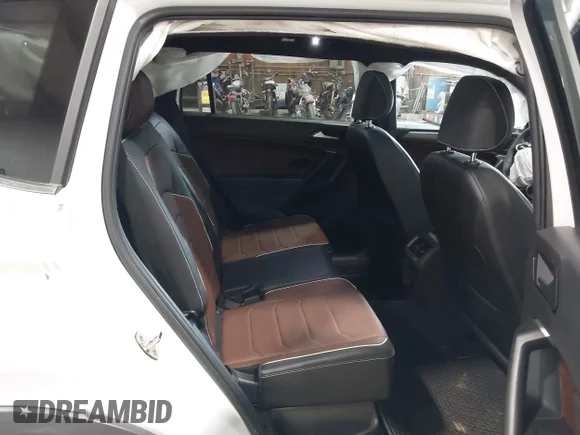 ✅ 2023 Volkswagen Tiguan SEL R-Line • VIN: 3VV4B7AX8PM122002 • Lot: 42489129. Listed on IAAI with 16,557 mi. Free auction sales archive from the USA and detailed vehicle history report at DreamBid. Image 8.