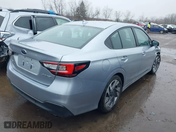 ✅ 2025 Subaru Legacy Limited • VIN: 4S3BWAN61S3008295 • Lot: 44516785. Wystawiony na IAAI z przebiegiem 10 252 mil. Bezpłatny archiwum sprzedaży aukcyjnych z USA i szczegółowy raport historii pojazdu na DreamBid. Zdjęcie 4.