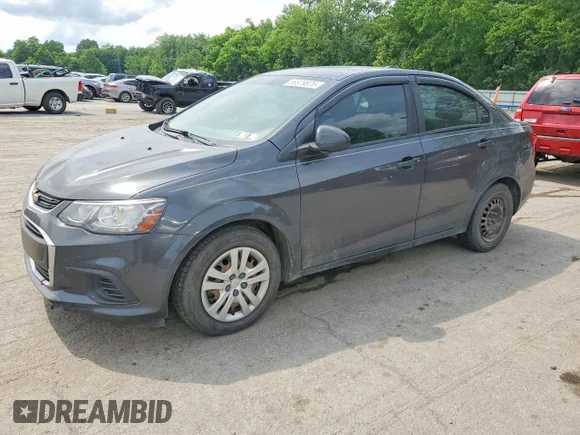✅ 2017 Chevrolet Sonic LS • VIN: 1G1JB5SH9H4151172 • Lot: 56679876. Wystawiony na Copart z przebiegiem 98 498 mil. Bezpłatny archiwum sprzedaży aukcyjnych z USA i szczegółowy raport historii pojazdu na DreamBid. Zdjęcie 1.