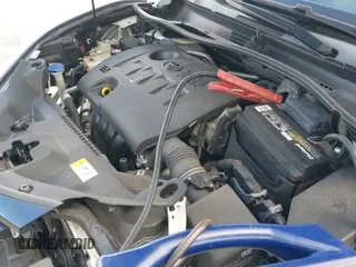 ✅ 2019 Toyota C-HR Limited • VIN: NMTKHMBX7KR097957 • Лот: 43376533. Опубликован ранее на IAAI с пробегом 34 616 миль. Бесплатный доступ к архиву аукционных продаж из США и подробный отчёт об истории автомобиля на DreamBid. Изображение 22.