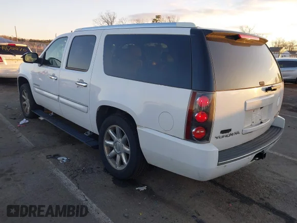 ✅ 2007 GMC Yukon XL • VIN: 1GKFK668X7J280197 • Lot: 44167294. Wystawiony na IAAI z przebiegiem 174 216 mil. Bezpłatny archiwum sprzedaży aukcyjnych z USA i szczegółowy raport historii pojazdu na DreamBid. Zdjęcie 3.