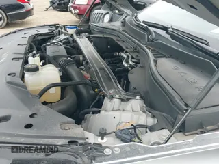 ✅ 2023 Lincoln Aviator Standard • VIN: 5LM5J6XC0PGL15901 • Lot: 42006388. Wystawiony na IAAI z przebiegiem 31 538 mil. Bezpłatny archiwum sprzedaży aukcyjnych z USA i szczegółowy raport historii pojazdu na DreamBid. Zdjęcie 20.