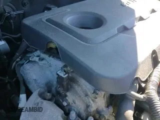 ✅ 2017 Hyundai Santa Fe 2.4L • VIN: 5NMZTDLB1HH041865 • Lot: 90881125. Listed on Copart with 140,235 mi. Free auction sales archive from the USA and detailed vehicle history report at DreamBid. Image 14.