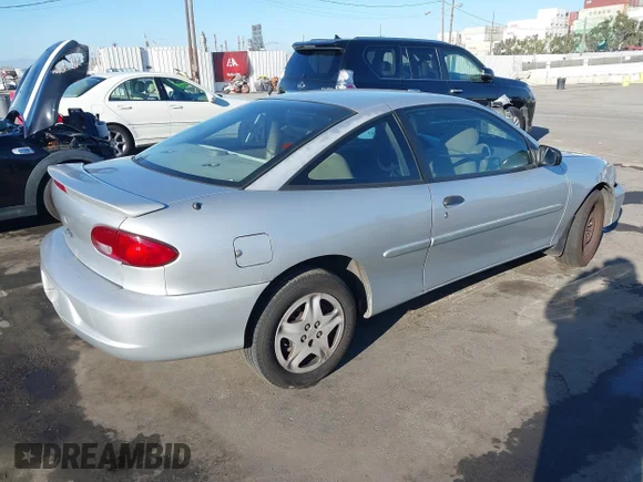 ✅ 2002 Chevrolet Cavalier LS • VIN: 1G1JS124927128325 • Lot: 41668622. Wystawiony na IAAI z przebiegiem 138 702 mil. Bezpłatny archiwum sprzedaży aukcyjnych z USA i szczegółowy raport historii pojazdu na DreamBid. Zdjęcie 4.