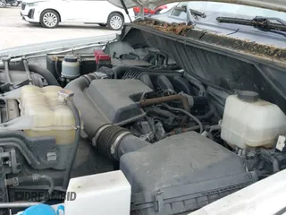 ✅ 2019 Nissan NV Cargo S • VIN: 1N6BF0KM1KN808903 • Lot: 42390760. Wystawiony na IAAI z przebiegiem 212 404 mil. Bezpłatny archiwum sprzedaży aukcyjnych z USA i szczegółowy raport historii pojazdu na DreamBid. Zdjęcie 19.