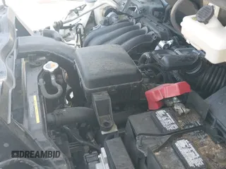 ✅ 2021 Nissan NV200 SV • VIN: 3N6CM0KN2MK703945 • Lot: 42941342. Wystawiony na IAAI z przebiegiem 127 979 mil. Bezpłatny archiwum sprzedaży aukcyjnych z USA i szczegółowy raport historii pojazdu na DreamBid. Zdjęcie 20.