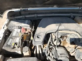 ✅ 2021 Jeep Gladiator Willys • VIN: 1C6HJTAG4ML570947 • Лот: 84935075. Опубликован ранее на Copart с пробегом 101 073 миль. Бесплатный доступ к архиву аукционных продаж из США и подробный отчёт об истории автомобиля на DreamBid. Изображение 14.