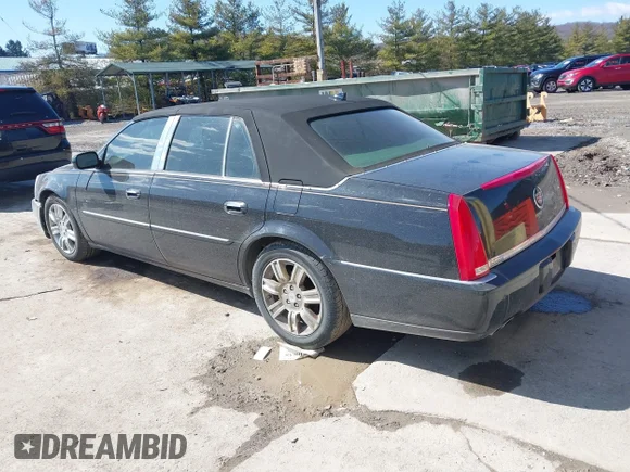 ✅ 2011 Cadillac DTS Platinum Collection • VIN: 1G6KP5ESXBU126327 • Лот: 41711203. Опубліковано раніше на IAAI з пробігом 188 924 миль. Безкоштовний доступ до архіву аукціонних продажів зі США та докладний звіт про історію автомобіля на DreamBid. Зображення 3.