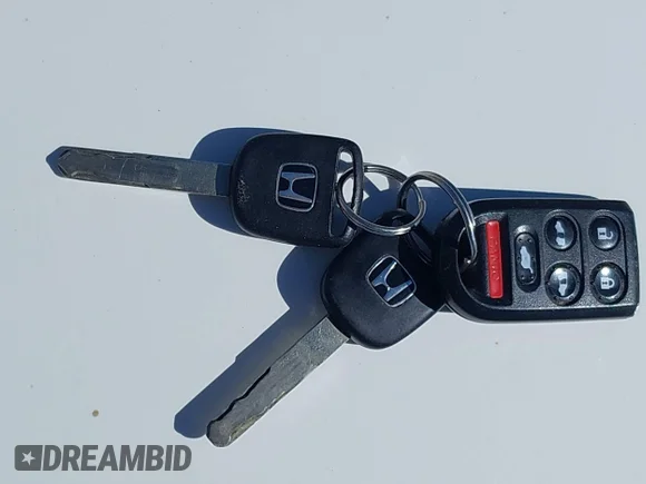✅ 2006 Honda Odyssey Touring • VIN: 5FNRL38846B062733 • Лот: 45315888. Опубликован ранее на IAAI с пробегом 244 184 миль. Бесплатный доступ к архиву аукционных продаж из США и подробный отчёт об истории автомобиля на DreamBid. Изображение 11.