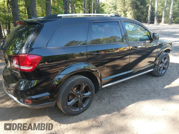 ✅ 2020 Dodge Journey Crossroad • VIN: 3C4PDCGB1LT265464 • Lot: 45174815. Wystawiony na IAAI z przebiegiem 81 686 mil. Bezpłatny archiwum sprzedaży aukcyjnych z USA i szczegółowy raport historii pojazdu na DreamBid. Zdjęcie 4.