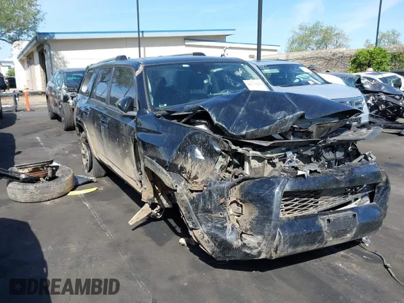 ✅ 2021 Toyota 4Runner SR5 • VIN: JTEEU5JR9M5234260 • Лот: 44777278. Опубліковано раніше на IAAI з пробігом 33 764 миль. Безкоштовний доступ до архіву аукціонних продажів зі США та докладний звіт про історію автомобіля на DreamBid. Зображення 1.