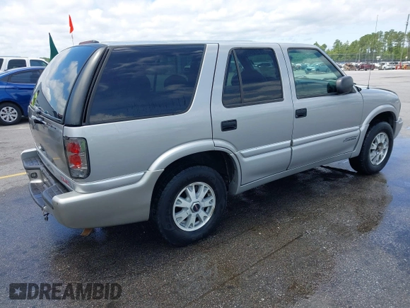 ✅ 2000 GMC Jimmy Diamond Edition Luxury • VIN: 1GKDT13W9Y2382323 • Лот: 42370022. Опубликован ранее на IAAI с пробегом 140 023 миль. Бесплатный доступ к архиву аукционных продаж из США и подробный отчёт об истории автомобиля на DreamBid. Изображение 4.