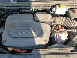 ✅ 2018 Chrysler Pacifica Hybrid Limited • VIN: 2C4RC1N71JR168456 • Lot: 81914685. Listed on Copart with 142,886 mi. Free auction sales archive from the USA and detailed vehicle history report at DreamBid. Image 15.