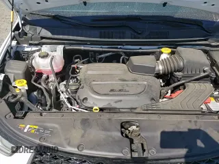 ✅ 2024 Chrysler Pacifica Touring • VIN: 2C4RC1FG5RR195802 • Lot: 83998935. Listed on Copart with 9,578 mi. Free auction sales archive from the USA and detailed vehicle history report at DreamBid. Image 15.