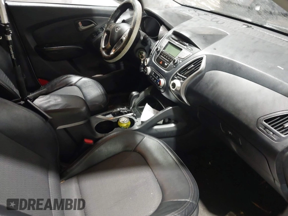 ✅ 2011 Hyundai Tucson GLS • VIN: KM8JU3AC3BU293922 • Lot: 43835519. Wystawiony na IAAI z przebiegiem 277 640 mil. Bezpłatny archiwum sprzedaży aukcyjnych z USA i szczegółowy raport historii pojazdu na DreamBid. Zdjęcie 5.