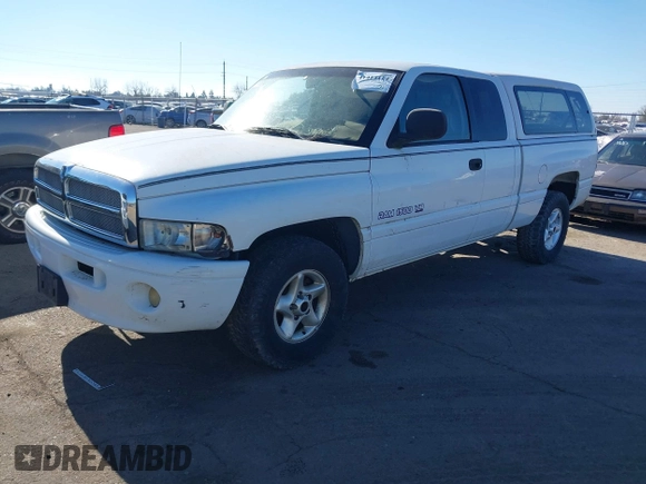 ✅ 2000 Dodge 1500 • VIN: 1B7HC13Z3YJ191235 • Lot: 41414124. Wystawiony na IAAI z przebiegiem 180 098 mil. Bezpłatny archiwum sprzedaży aukcyjnych z USA i szczegółowy raport historii pojazdu na DreamBid. Zdjęcie 2.
