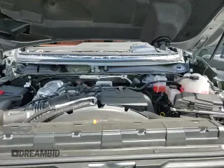 ✅ 2025 GMC Sierra 2500HD Denali Ultimate • VIN: 1GT4UXEY2SF305948 • Lot: 70884895. Listed on Copart with 1,144 mi. Free auction sales archive from the USA and detailed vehicle history report at DreamBid. Image 13.