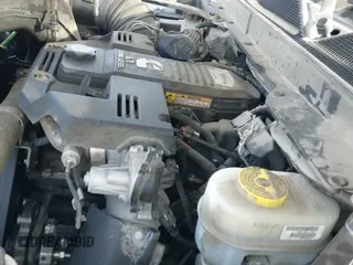 ✅ 2023 Ram 2500 Laramie • VIN: 3C6UR5FL3PG517960 • Lot: 42128355. Wystawiony na IAAI z przebiegiem 101 733 mil. Bezpłatny archiwum sprzedaży aukcyjnych z USA i szczegółowy raport historii pojazdu na DreamBid. Zdjęcie 19.