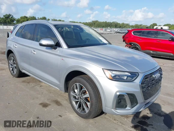 ✅ 2024 Audi Q5 S line Premium Plus • VIN: WA1EAAFY6R2082799 • Лот: 45412245. Опубліковано раніше на IAAI з пробігом 51 652 миль. Безкоштовний доступ до архіву аукціонних продажів зі США та докладний звіт про історію автомобіля на DreamBid. Зображення 1.