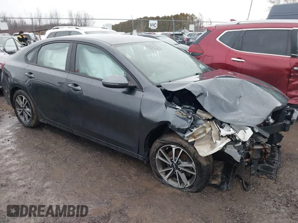 ✅ 2023 Kia Forte LX • VIN: 3KPF24AD9PE527856 • Lot: 44446386. Wystawiony na IAAI z przebiegiem 87 387 mil. Bezpłatny archiwum sprzedaży aukcyjnych z USA i szczegółowy raport historii pojazdu na DreamBid. Zdjęcie 1.