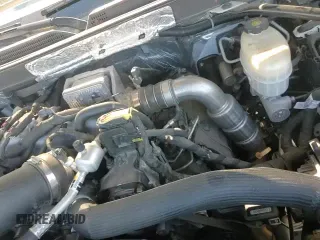 ✅ 2019 Chevrolet Silverado 2500HD High Country • VIN: 1GC1KUEY7KF198273 • Lot: 92484075. Listed on Copart with 110,986 mi. Free auction sales archive from the USA and detailed vehicle history report at DreamBid. Image 13.