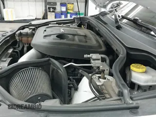 ✅ 2018 Jeep Grand Cherokee High Altitude • VIN: 1C4RJFCG9JC258601 • Lot: 42426615. Wystawiony na IAAI z przebiegiem 101 178 mil. Bezpłatny archiwum sprzedaży aukcyjnych z USA i szczegółowy raport historii pojazdu na DreamBid. Zdjęcie 19.