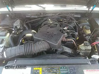 ✅ 2003 Ford Explorer Sport Trac XLS • VIN: 1FMZU67E23UA72648 • Lot: 43093925. Wystawiony na IAAI z przebiegiem 239 784 mil. Bezpłatny archiwum sprzedaży aukcyjnych z USA i szczegółowy raport historii pojazdu na DreamBid. Zdjęcie 12.