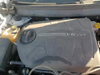 ✅ 2018 Jeep Cherokee Overland • VIN: 1C4PJMJX3JD594608 • Lot: 82244995. Listed on Copart with 103,989 mi. Free auction sales archive from the USA and detailed vehicle history report at DreamBid. Image 15.