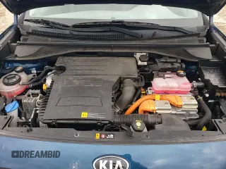 ✅ 2020 Kia Niro EX Premium • VIN: KNDCE3LC7L5439144 • Lot: 85878835. Listed on Copart with 128,270 mi. Free auction sales archive from the USA and detailed vehicle history report at DreamBid. Image 13.