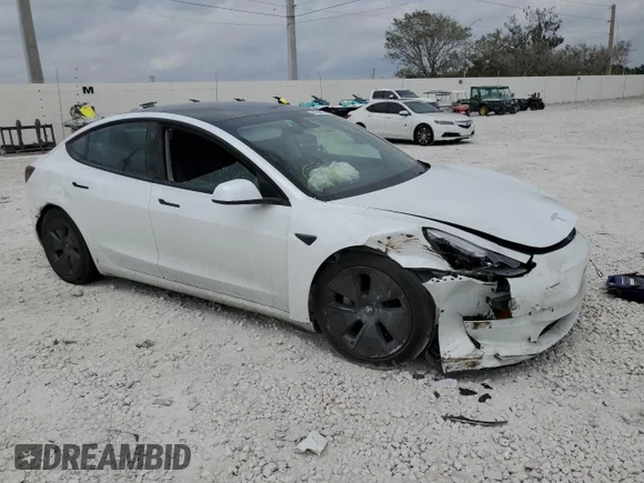 ✅ 2021 Tesla Model 3 Standard Range Plus • VIN: 5YJ3E1EA9MF100384 • Лот: 44718233. Опубліковано раніше на Copart з пробігом 27 443 миль. Безкоштовний доступ до архіву аукціонних продажів зі США та докладний звіт про історію автомобіля на DreamBid. Зображення 4.