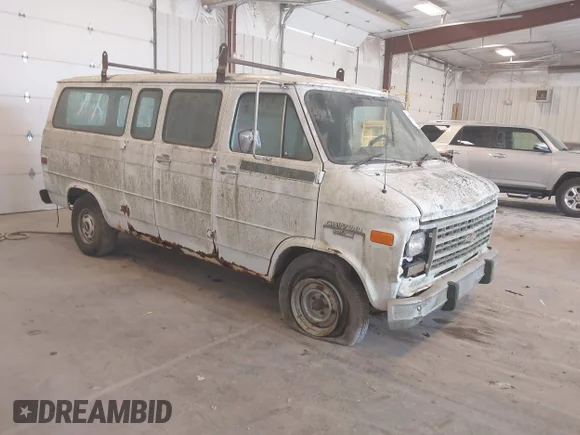✅ 1992 Chevrolet G20 • VIN: 2GCEG25Z3N4144138 • Лот: 42389578. Опубліковано раніше на IAAI з пробігом 129 513 миль. Безкоштовний доступ до архіву аукціонних продажів зі США та докладний звіт про історію автомобіля на DreamBid. Зображення 1.