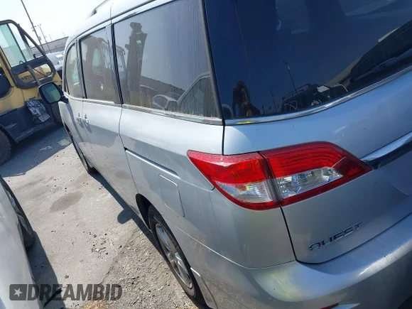 ✅ 2015 Nissan Quest SV • VIN: JN8AE2KP1F9132298 • Lot: 43121387. Wystawiony na IAAI z przebiegiem 102 201 mil. Bezpłatny archiwum sprzedaży aukcyjnych z USA i szczegółowy raport historii pojazdu na DreamBid. Zdjęcie 3.