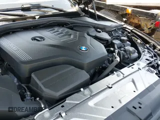 ✅ 2024 BMW 3 Series 330i xDrive • VIN: 3MW89FF02R8E22757 • Lot: 42789823. Listed on IAAI with 18,675 mi. Free auction sales archive from the USA and detailed vehicle history report at DreamBid. Image 19.