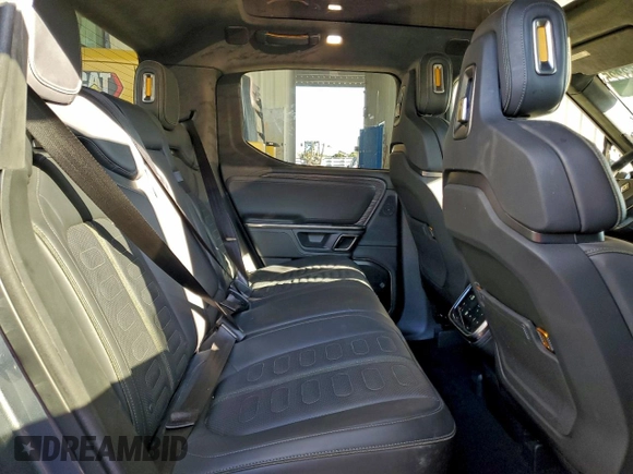 ✅ 2023 Rivian R1T Adventure • VIN: 7FCTGAAA5PN023092 • Лот: 96753225. Опубліковано раніше на Copart з пробігом 49 572 миль. Безкоштовний доступ до архіву аукціонних продажів зі США та докладний звіт про історію автомобіля на DreamBid. Зображення 10.
