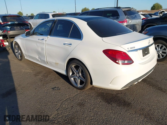 ✅ 2016 Mercedes-Benz C 300 • VIN: 55SWF4JB7GU150911 • Lot: 44555565. Wystawiony na IAAI z przebiegiem 79 100 mil. Bezpłatny archiwum sprzedaży aukcyjnych z USA i szczegółowy raport historii pojazdu na DreamBid. Zdjęcie 3.