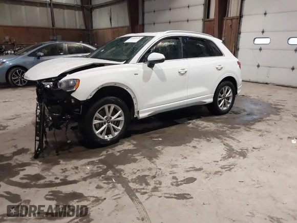 ✅ 2021 Audi Q3 S line Premium • VIN: WA1DECF36M1021600 • Lot: 41081075. Wystawiony na IAAI z przebiegiem 40 860 mil. Bezpłatny archiwum sprzedaży aukcyjnych z USA i szczegółowy raport historii pojazdu na DreamBid. Zdjęcie 2.
