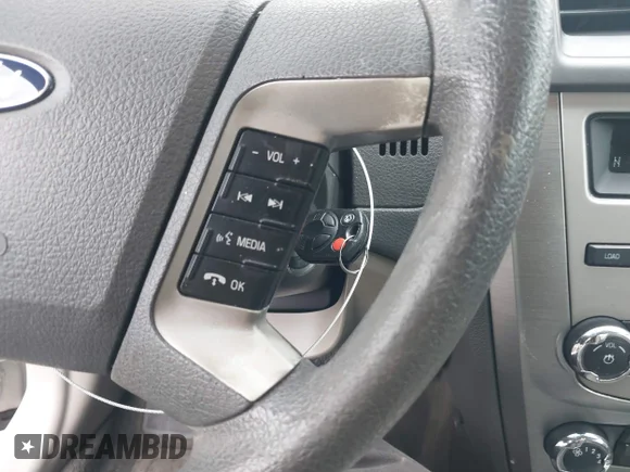 ✅ 2010 Ford Fusion SE • VIN: 3FAHP0HA1AR268896 • Лот: 45179285. Опубликован ранее на IAAI с пробегом 176 973 миль. Бесплатный доступ к архиву аукционных продаж из США и подробный отчёт об истории автомобиля на DreamBid. Изображение 11.