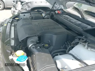 ✅ 2012 Land Rover Range Rover HSE Lux • VIN: SALMF1D42CA383885 • Lot: 42495606. Wystawiony na IAAI z przebiegiem 191 880 mil. Bezpłatny archiwum sprzedaży aukcyjnych z USA i szczegółowy raport historii pojazdu na DreamBid. Zdjęcie 19.