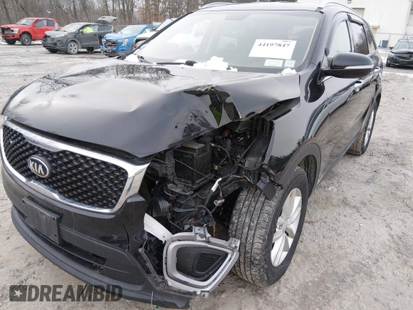 ✅ 2017 Kia Sorento LX • VIN: 5XYPGDA39HG278539 • Lot: 44197847. Wystawiony na IAAI z przebiegiem 104 302 mil. Bezpłatny archiwum sprzedaży aukcyjnych z USA i szczegółowy raport historii pojazdu na DreamBid. Zdjęcie 6.