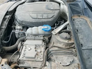 ✅ 2017 Audi A4 Premium • VIN: WAUGNAF41HN004702 • Lot: 42989869. Wystawiony na IAAI z przebiegiem 98 854 mil. Bezpłatny archiwum sprzedaży aukcyjnych z USA i szczegółowy raport historii pojazdu na DreamBid. Zdjęcie 19.