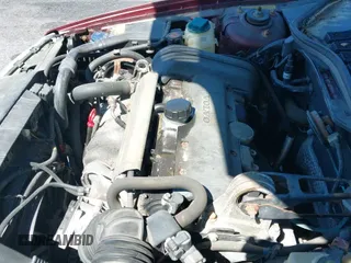 ✅ 2000 Volvo V70 • VIN: YV1LW61J8Y2644104 • Lot: 42307218. Wystawiony na IAAI z przebiegiem 251 170 mil. Bezpłatny archiwum sprzedaży aukcyjnych z USA i szczegółowy raport historii pojazdu na DreamBid. Zdjęcie 14.