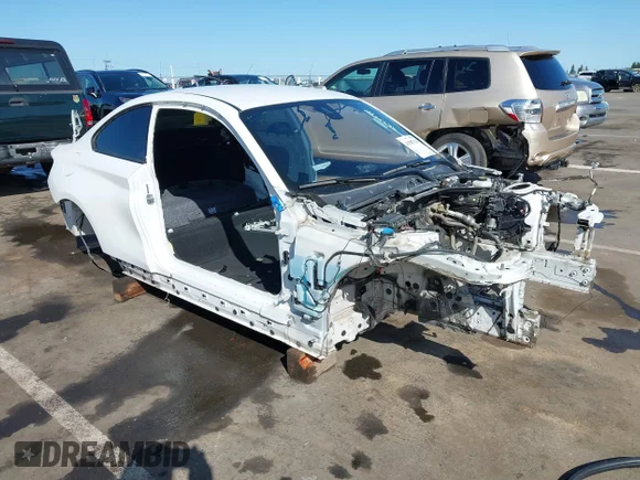 ✅ 2018 BMW M2 • VIN: WBS1J5C5XJVD36311 • Lot: 41987128. Wystawiony na IAAI z przebiegiem Nie podano. Bezpłatny archiwum sprzedaży aukcyjnych z USA i szczegółowy raport historii pojazdu na DreamBid. Zdjęcie 1.