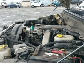 2005 Dodge 3500 SLT z VIN 3D7LS38C25G742321, wystawiony jako IAAI lot #41311486 z przebiegiem 244 511 mil mil oraz . Historia ofert i sprzedaży dostępna na DreamBid. Obrazek 21.