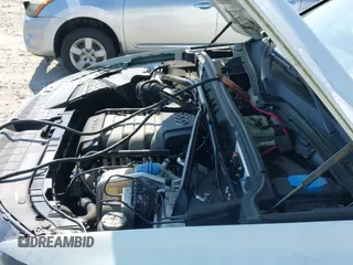 ✅ 2010 Audi Q5 Premium • VIN: WA1CKAFP4AA087943 • Lot: 43274201. Wystawiony na IAAI z przebiegiem 211 863 mil. Bezpłatny archiwum sprzedaży aukcyjnych z USA i szczegółowy raport historii pojazdu na DreamBid. Zdjęcie 13.