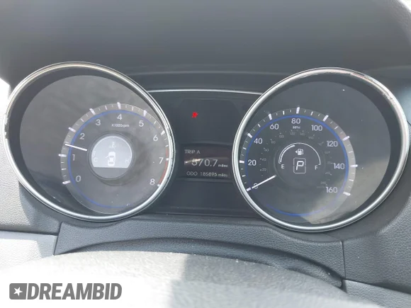 ✅ 2011 Hyundai Sonata GLS • VIN: 5NPEB4AC8BH084235 • Lot: 45329848. Wystawiony na IAAI z przebiegiem 185 895 mil. Bezpłatny archiwum sprzedaży aukcyjnych z USA i szczegółowy raport historii pojazdu na DreamBid. Zdjęcie 7.