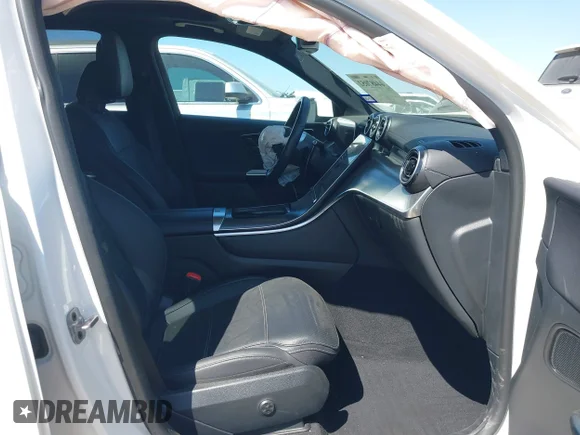 ✅ 2024 Mercedes-Benz GLC 300 • VIN: W1NKM4GB3RF171212 • Lot: 44487052. Wystawiony na IAAI z przebiegiem 16 572 mil. Bezpłatny archiwum sprzedaży aukcyjnych z USA i szczegółowy raport historii pojazdu na DreamBid. Zdjęcie 5.